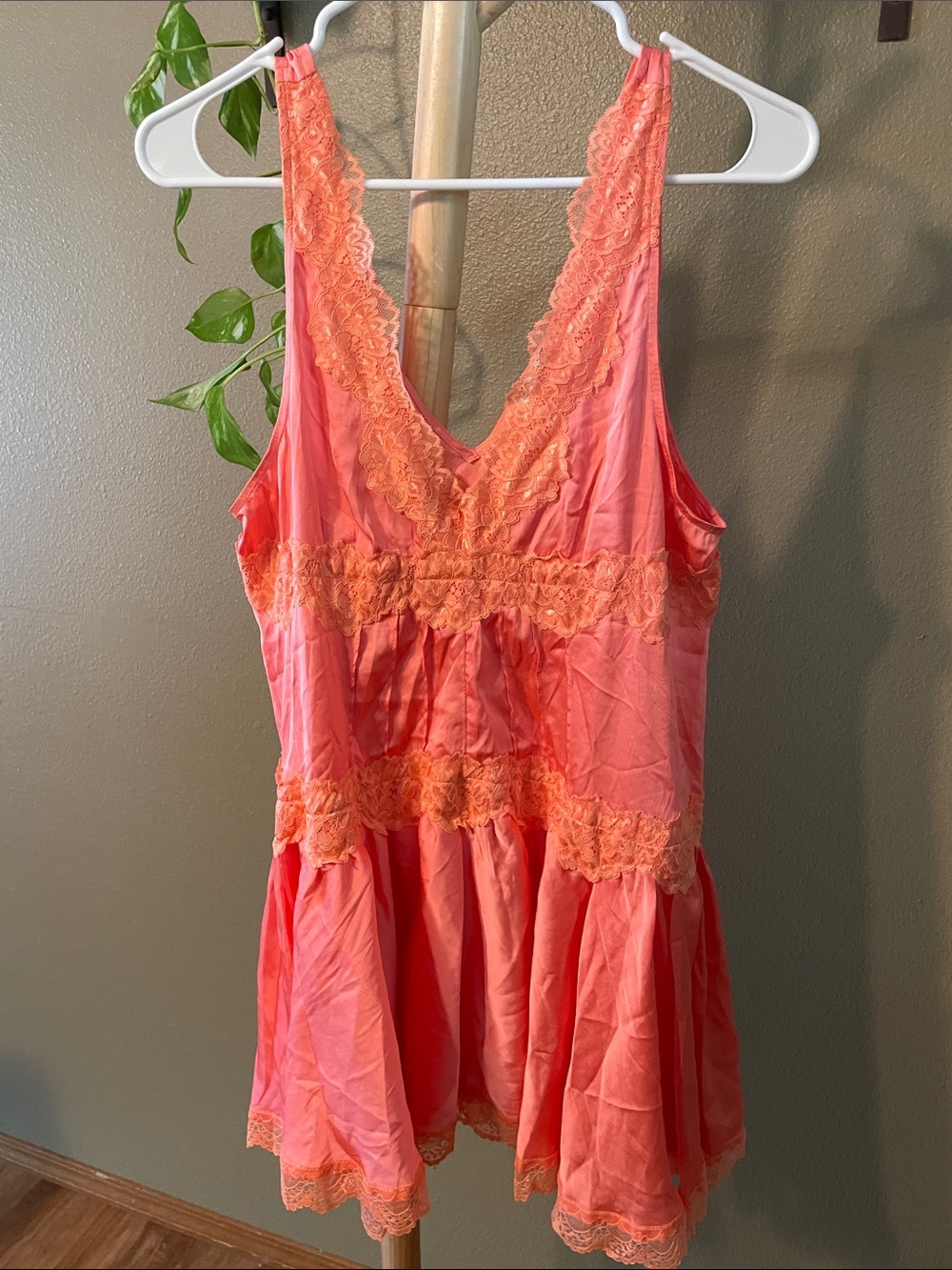 NWOT Free People Coral Lace-Trim Mini Dress - Picture 2 of 6